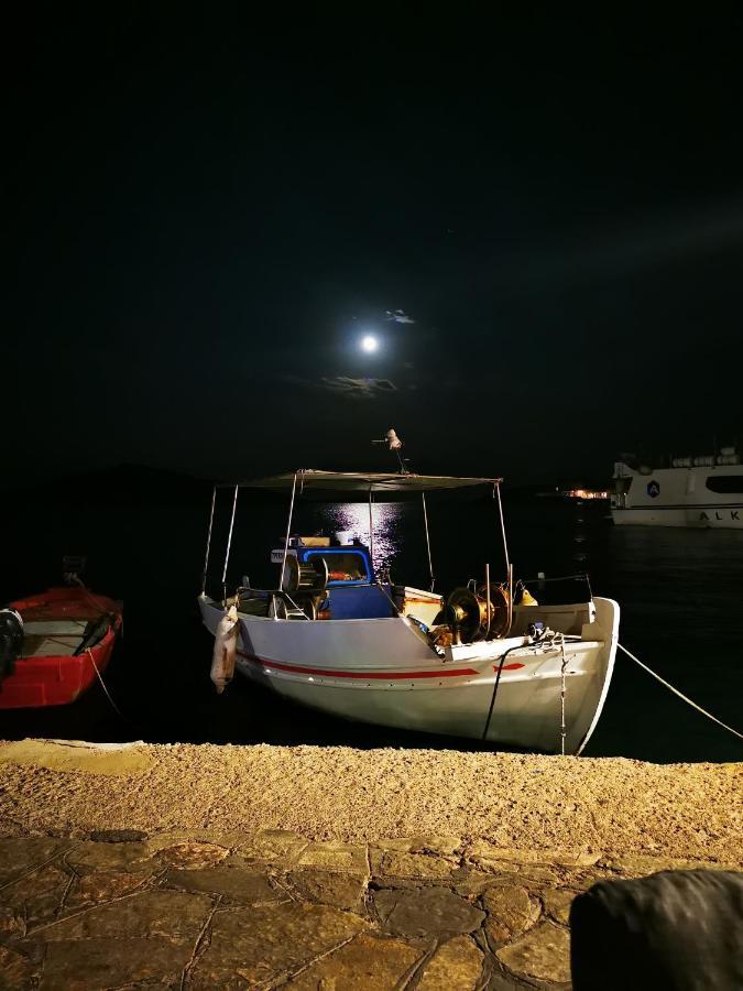 Kalypso Apartment Chalki Town Exterior foto